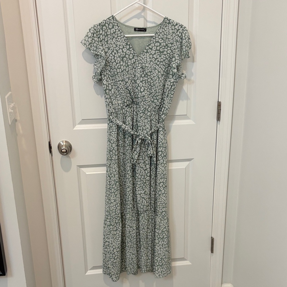 Chic Green Patterned Midi Dress